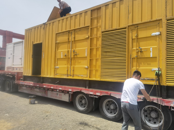 江津除了负载情况和发动机维护，还有哪些因素会影响 200kw 柴油发电机的油耗？